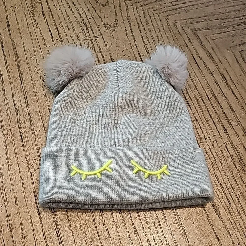 H&M eyelash pom pom beanie size 5T/7